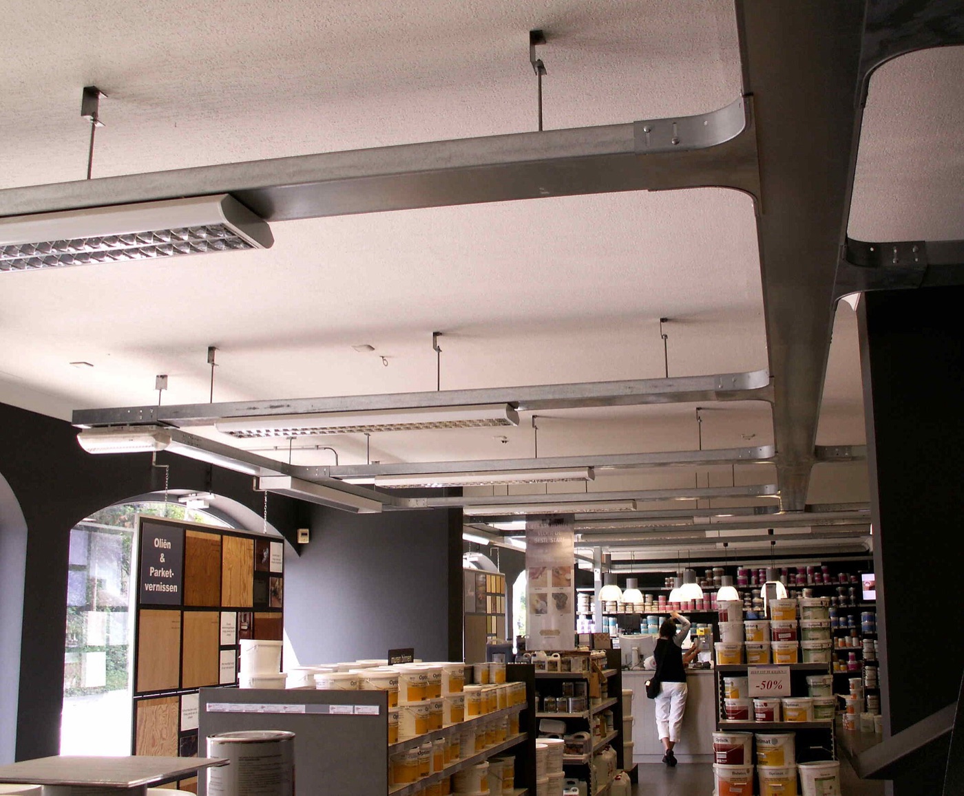 Industrial conduit and cable tray runs
