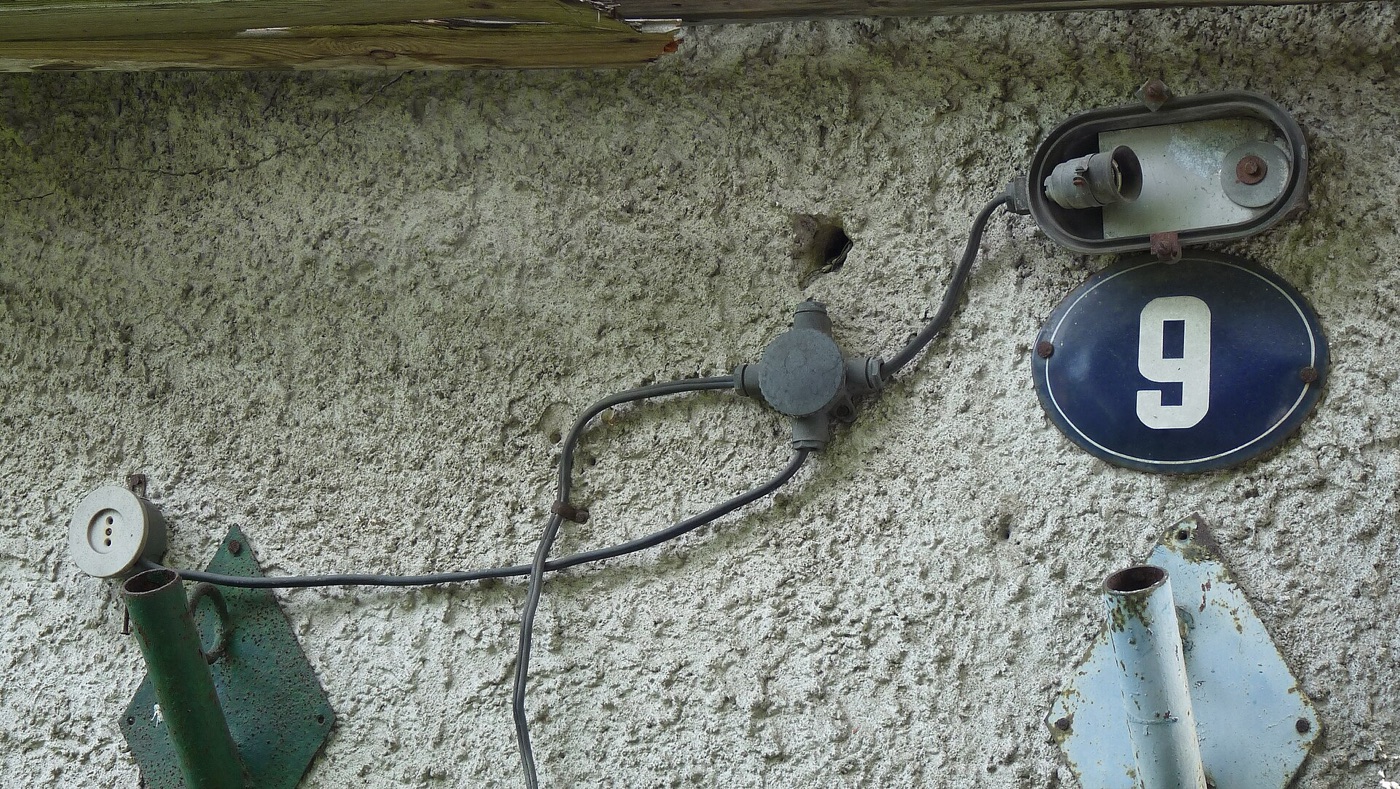 Whole home rewiring with new copper circuits